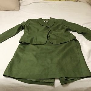 Silk linen suit fir any season